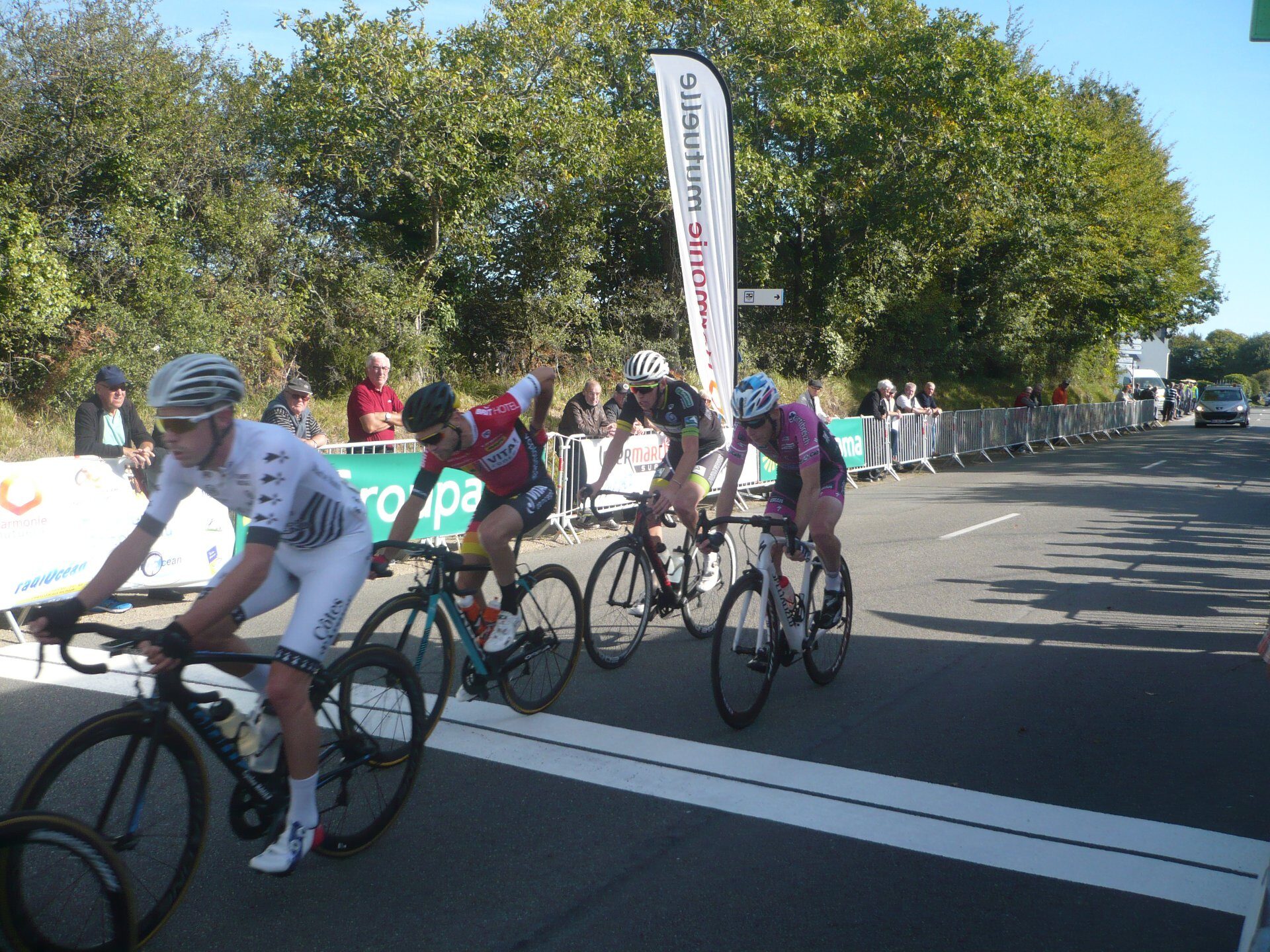 76ème grand prix cycliste de Beuzec-Conq Le 28 sept 2024